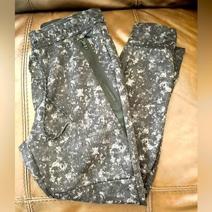 Mens’ American Eagle Joggers